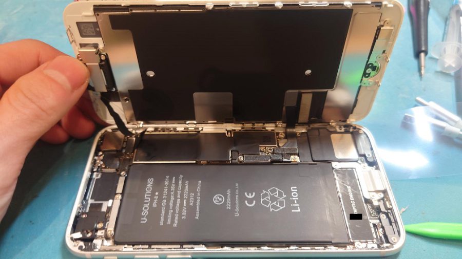 劣化したバッテリーの交換対応!仙台市からお越しのiPhone8(アイフォンエイト)のバッテリー修理を行いました!