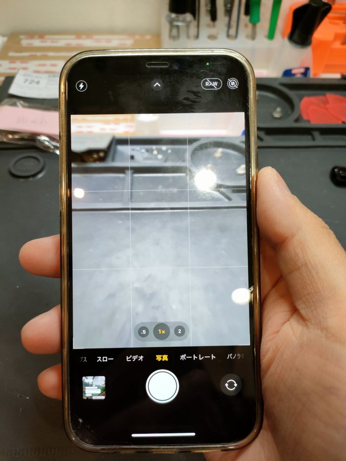 アウトカメラ内部から異音がするiPhone12(アイフォン）の交換修理を行いました！
