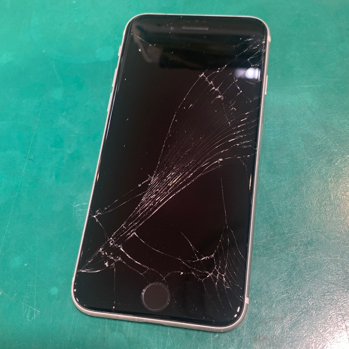 iPhoneSE第2世代（アイフォンエスイー2）フロントパネル交換修理  【スマホ修理工房ココリア多摩センター店】