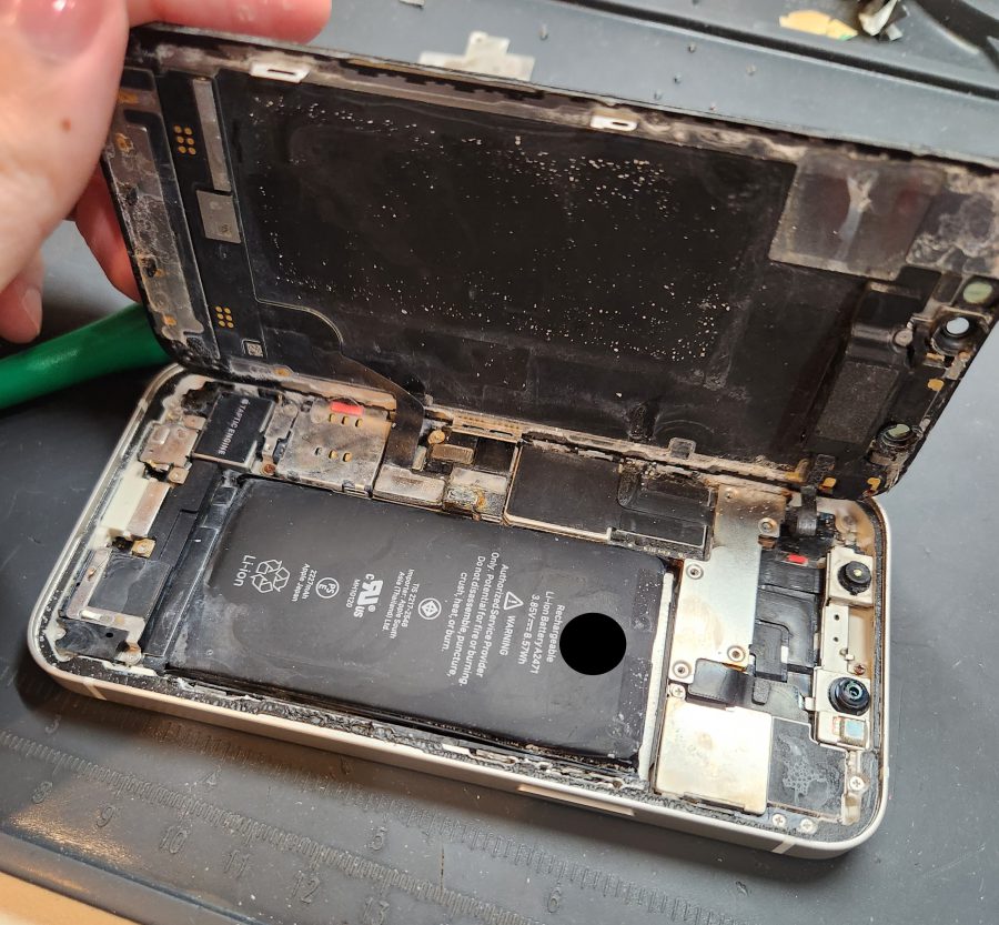 水没！！防滴性能の過信注意！！iPhone12(アイフォン）の復旧を行いました！