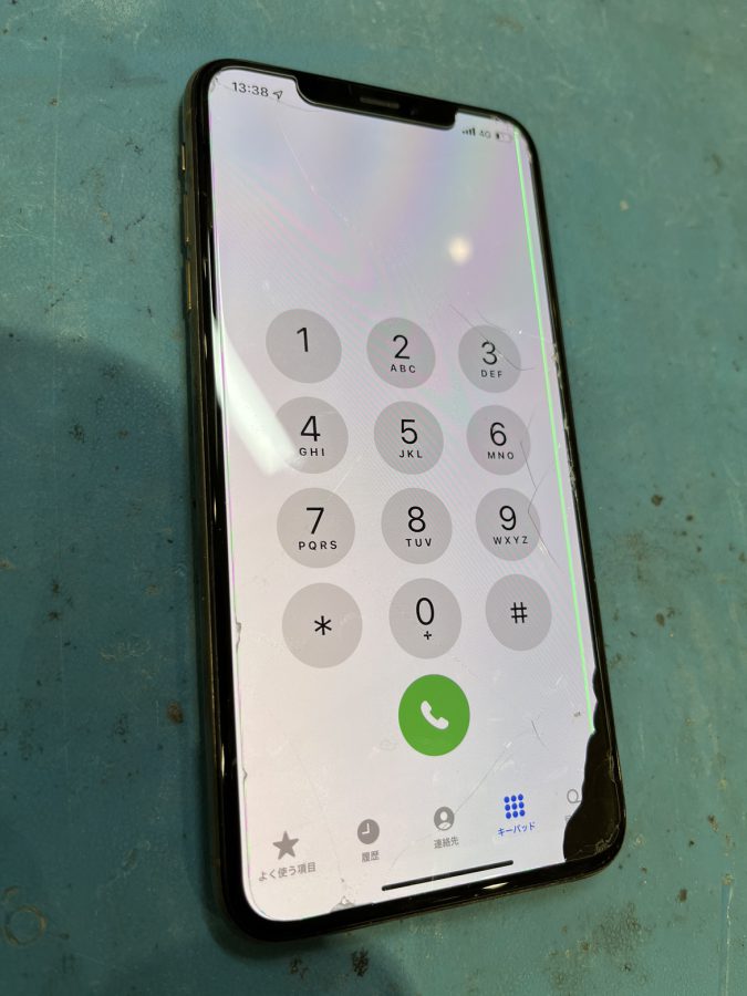 青葉区愛子よりお越しのお客様よりiPhoneXSMax（アイフォン）のフロントパネル修理を承りました！