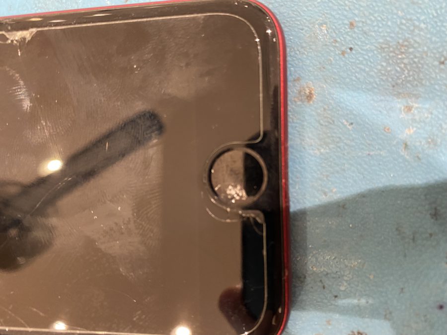 ホームボタンの動作が出来ないiPhoneSE（アイフォンエスイー）お持ち込み頂き即日修理対応!