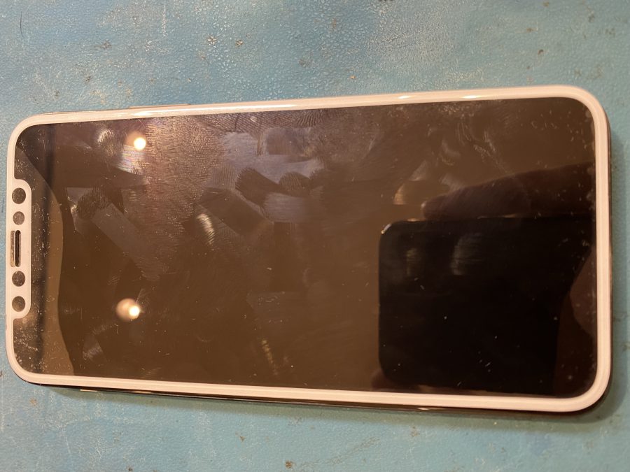 膨らんだバッテリーのiPhoneX（アイフォンテン）バッテリー交換を行いました。【スマホ修理工房　仙台PARCO２店】