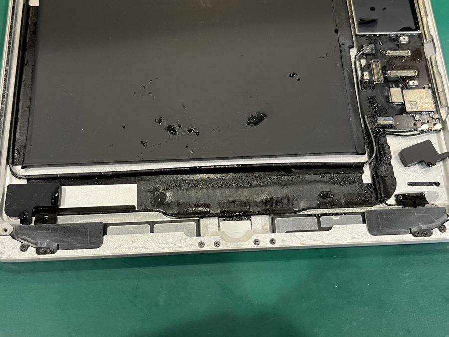 iPad第6世代(アイパッド)の水没復旧修理もやります！スマホ修理工房ペリエ千葉店までどうぞ♪