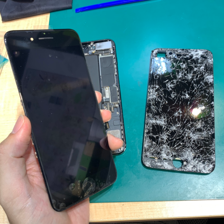 これ直るの？レベルの破損も修理できますよ！iPhone7Plus（アイフォン7プラス）画面交換【スマホ修理工房ココリア多摩