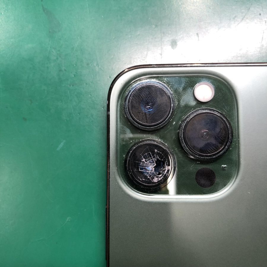 カメラレンズが割れたiPhone13Pro（アイフォン13プロ）も、当店にお任せください！