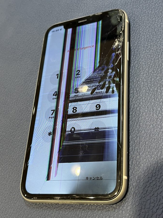 泉中央からお越しのiPhone11(アイフォンイレブン)フロントパネル交換を行いました！