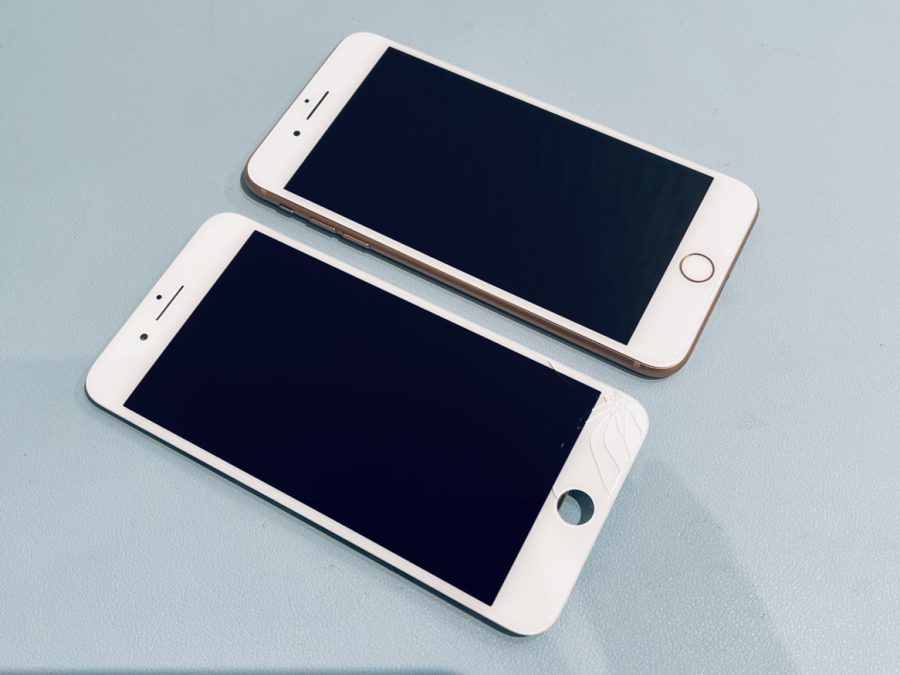 アスファルトに7落としてガラスが割れてしまったiPhone8Plus(アイフォン)の画面交換を行いました！
