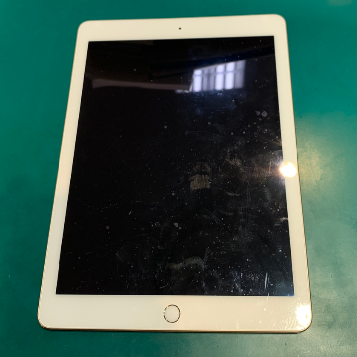 iPadのバッテリー交換も即日できます！iPadAir第2世代（アイパッドエア2）バッテリー交換