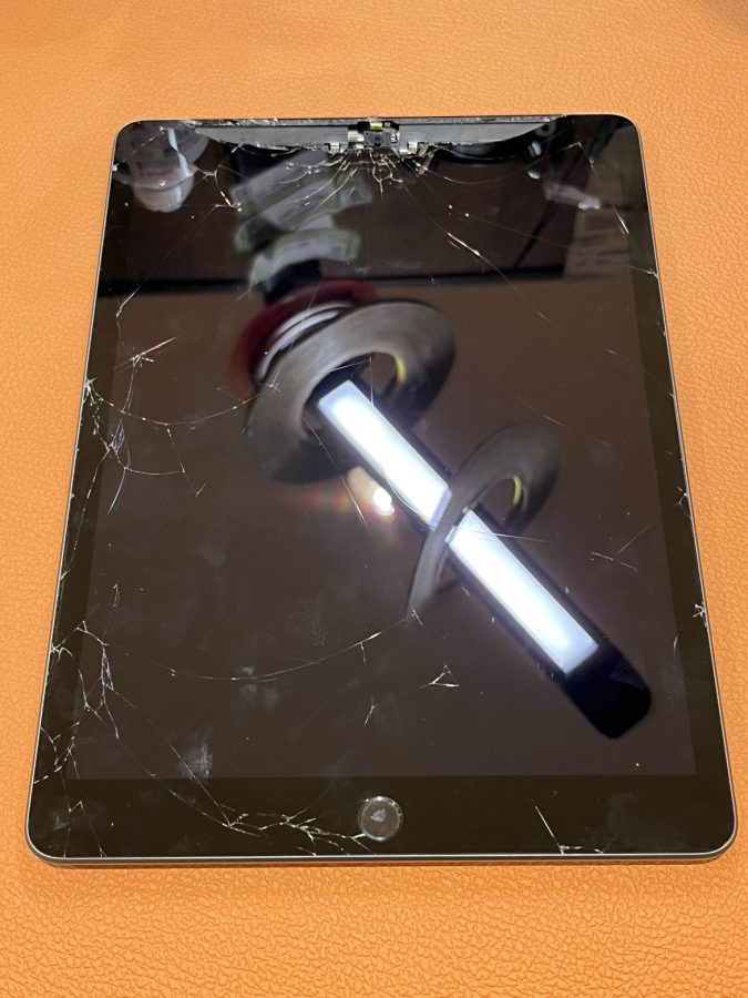 青葉区からお越しのiPad第9世代（アイパッド）ガラス割れを即日修理しました!【スマホ修理工房　仙台PARCO２店】