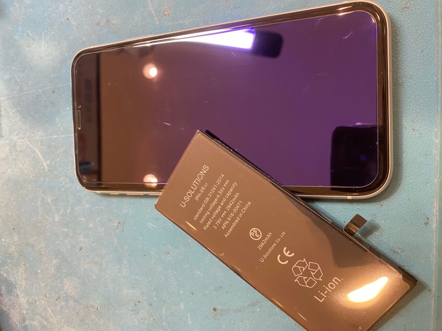 山形県からお越しのお客様よりiPhoneXR（アイフォン）バッテリー交換を即日修理しました