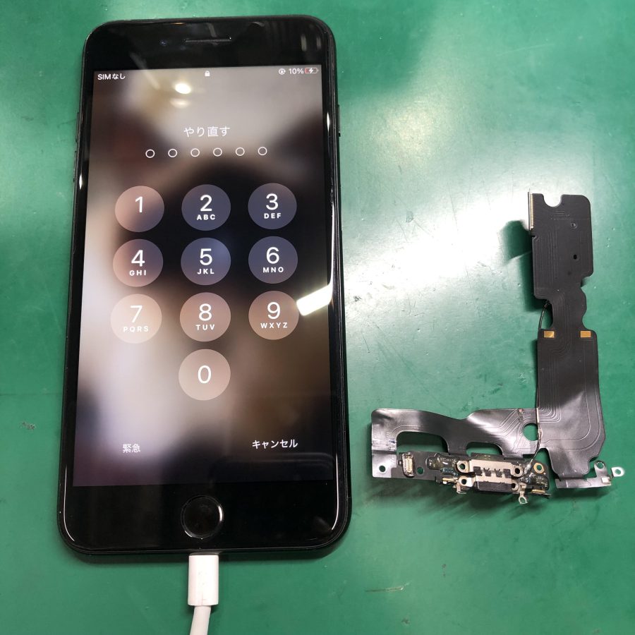 iPhone7Plus（アイフォン7プラス）のドックコネクタ交換なら、【スマホ修理工房　池袋P'パルコ本店】へ！