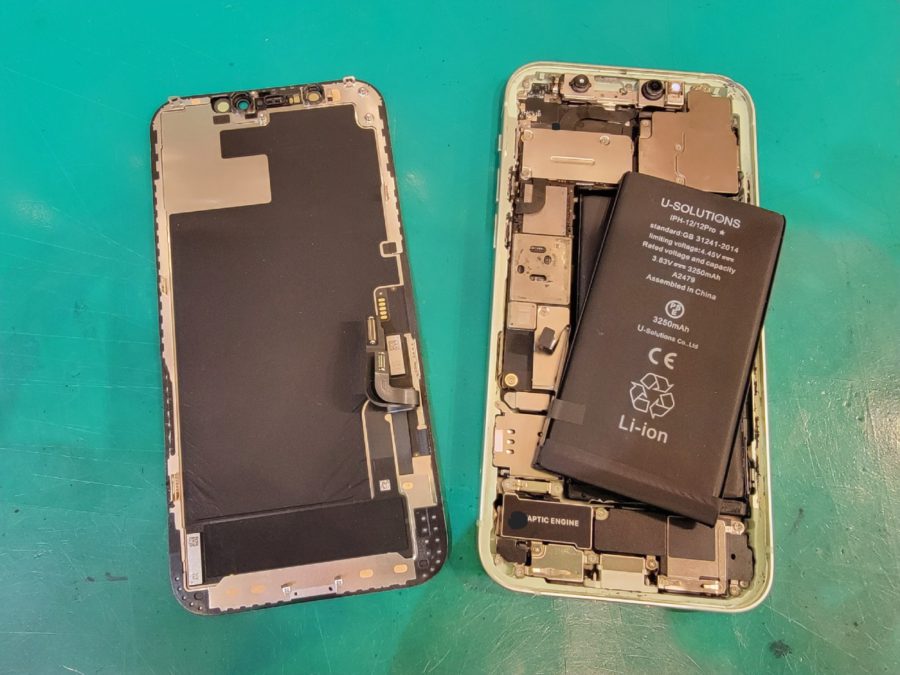 iPhone12(アイフォン12)の画面交換、スマホ修理工房新宿ペペ店なら即日対応もちろんオッケー?