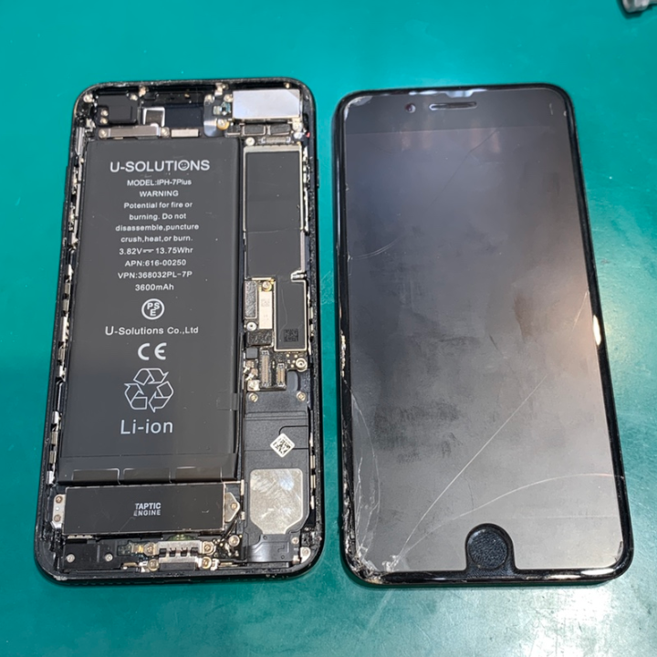 当店ならデータを消さずに修理ができます！iPhone7（アイフォン）画面交換【スマホ修理工房ココリア多摩センター店】