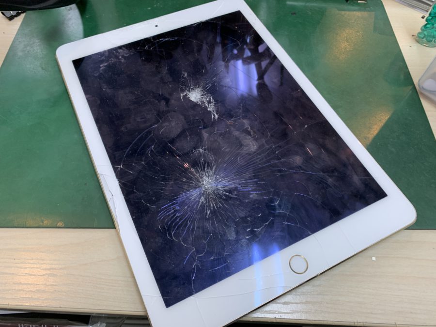 iPad Air2 画面割れ修理しました！！