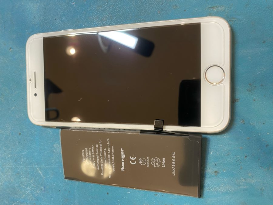 山形市からお越しのお客様よりiPhone8(アイフォン)バッテリー即日修理を承りました!