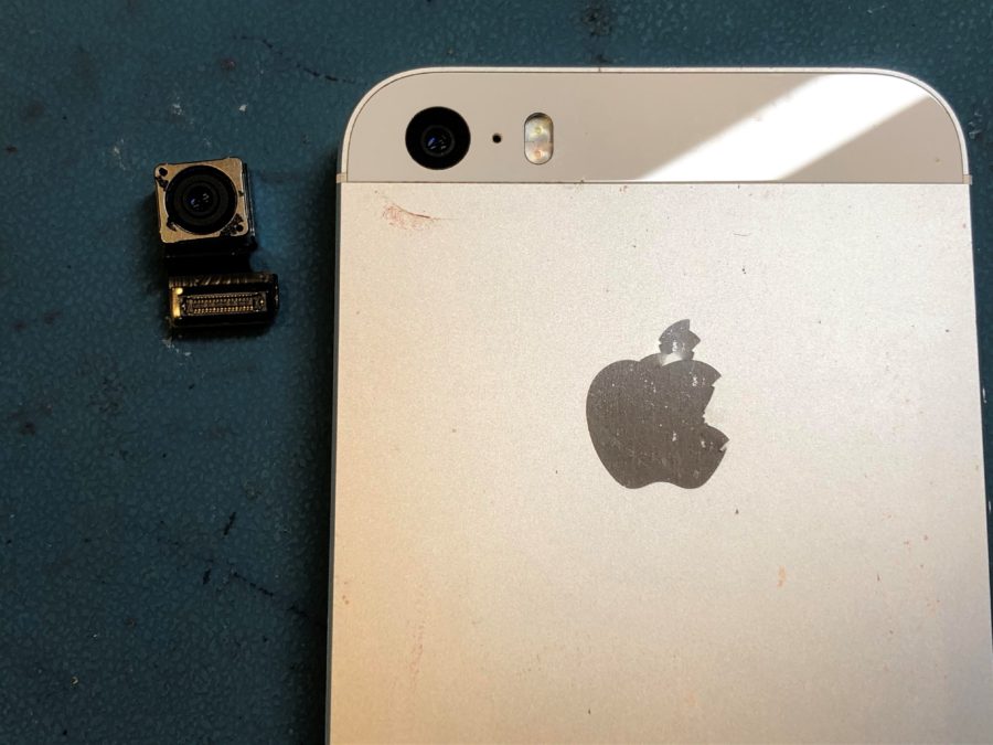 iPhone5s（アイフォン5s）のカメラが写らない！！そんな時は、【スマホ修理工房池袋P‘パルコ店】へ！