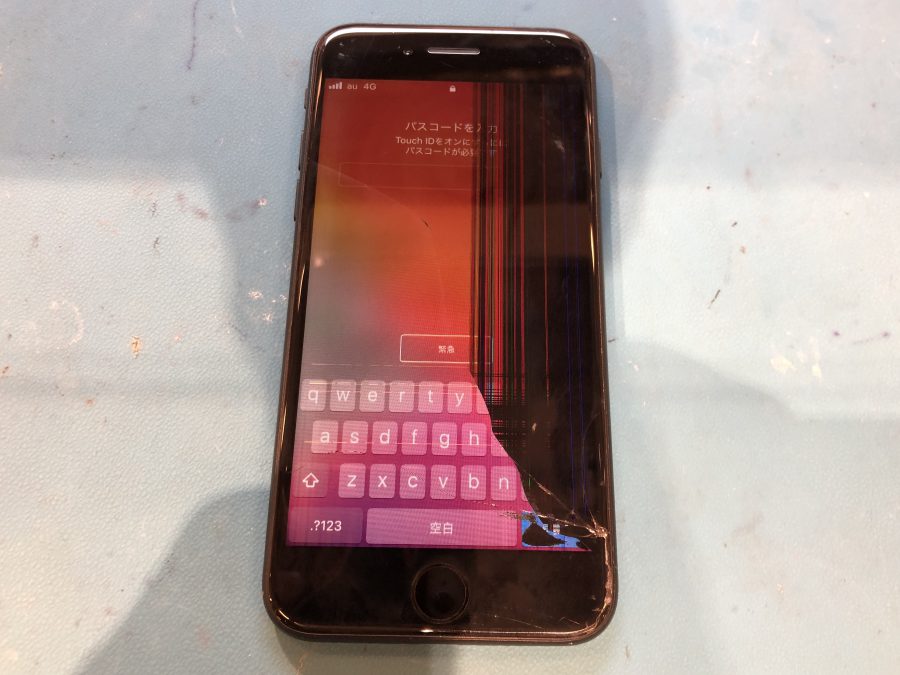 iPhoneSE2（アイフォンSE第2世代）の液晶漏れ修理ならスマホ修理工房渋谷店へ！
