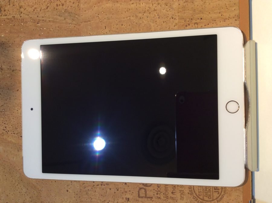 iPad mini4　満充電にしてもすぐに充電がなくなる…(>_<)そんなときはスマホ修理工房 広島パルコ新館店へ！