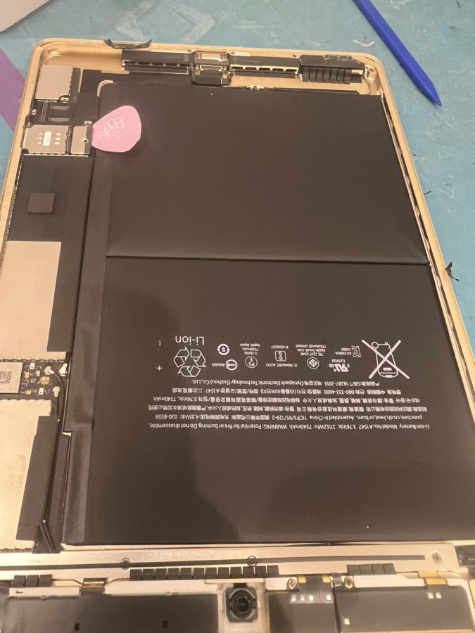 バッテリーが悪くなった！？iPad Air2(アイパッドエアー2)、即日修理いたします