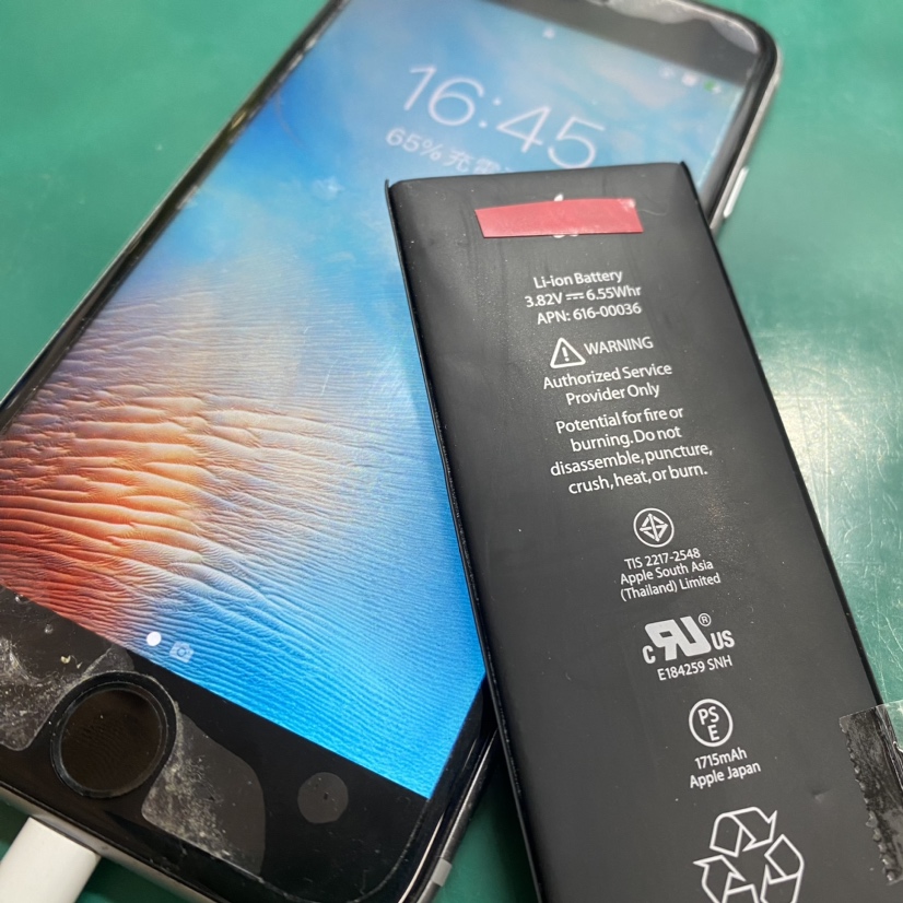 iPhone6S（アイフォーン）の画面浮きはバッテリーが原因かも！【スマホ修理工房池袋P‘パルコ店】へ！