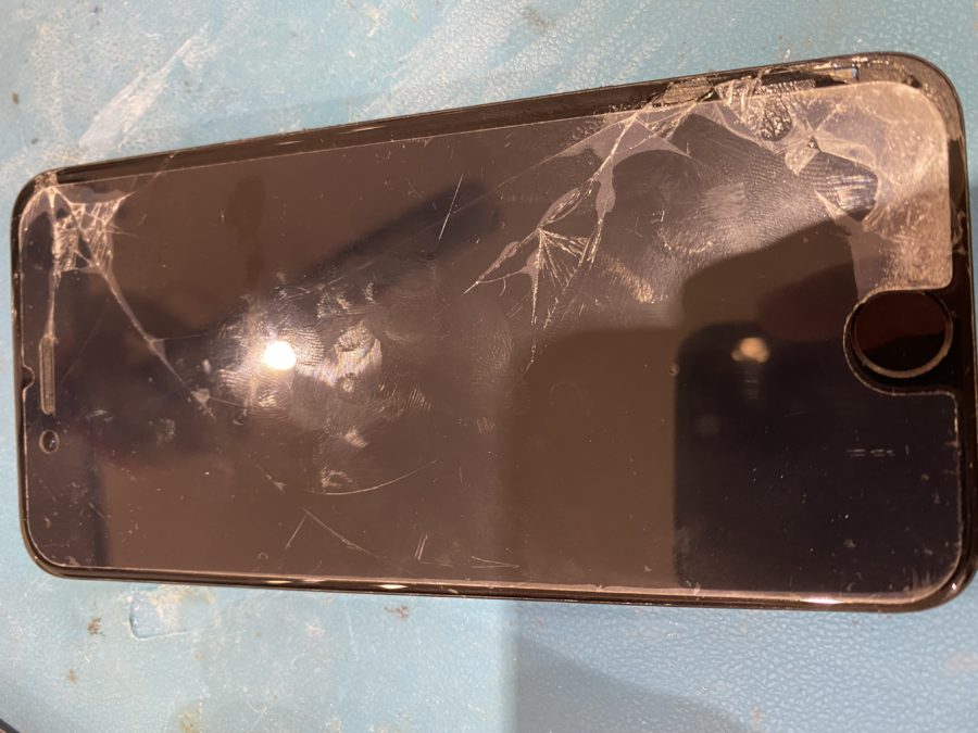 iPhone7(アイフォンセブン)画面割れ修理を承りました！【スマホ修理工房 仙台PARCO2店】