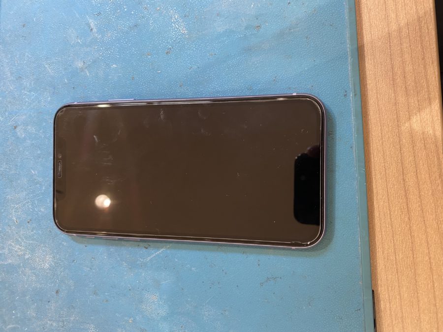 仙台市からお持ち込み液晶の映らないiPhone11(アイフォン)の修理を行いました!【スマホ修理工房仙台PARCO2店】