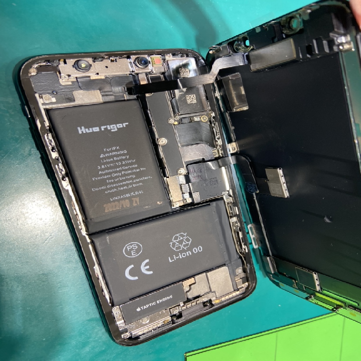 在庫一掃セール！！特売価格でご案内！画面交換もお任せください。　iPhoneX(アイフォン)　画面交換