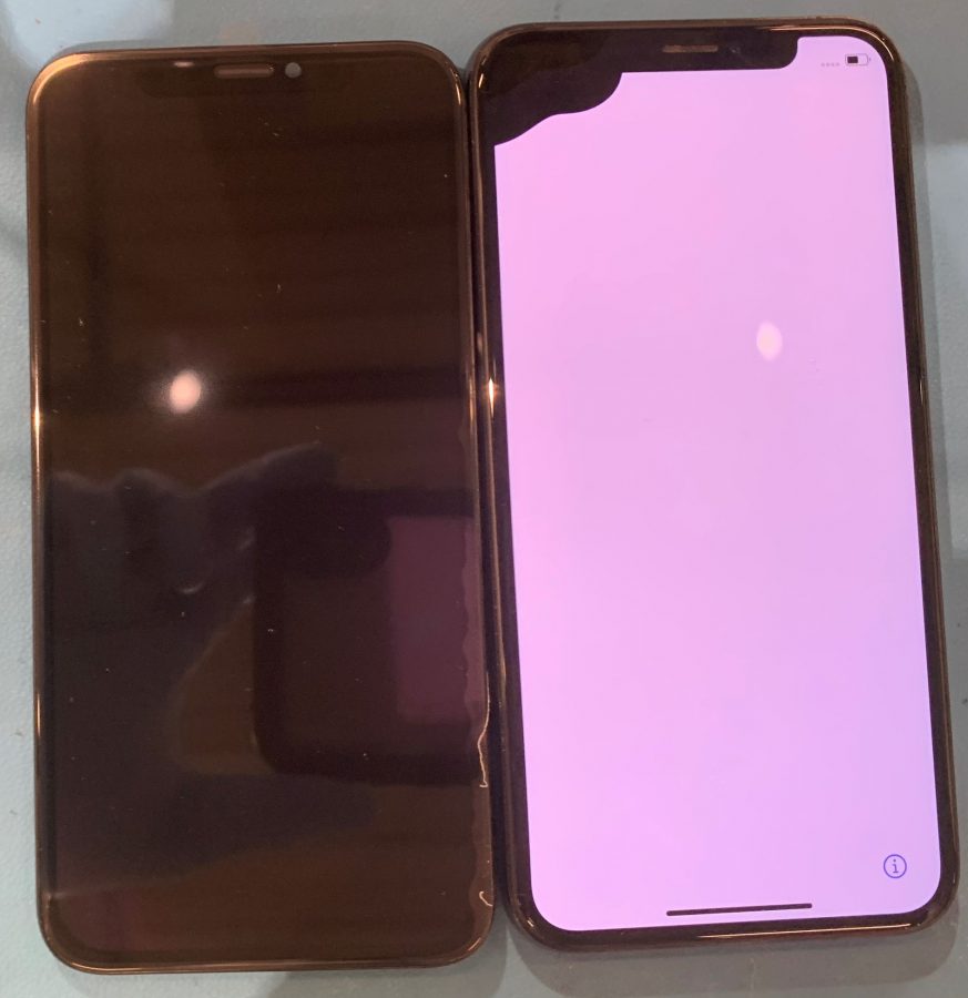 iPhoneXS(アイフォン)の液晶破損による画面交換修理なら、スマホ修理工房渋谷店にて即日対応いたします!