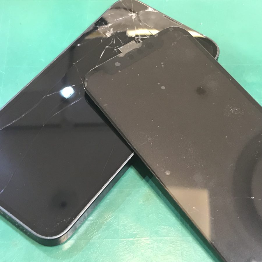 iPhone13 mini(アイフォン)、画面が割れてしまって修理したいんですけど…【スマホ修理工房新宿PePe店】