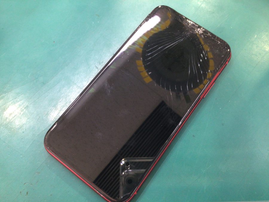 iPhone11の液晶破損！最短即日・データそのままで修理対応可能です！