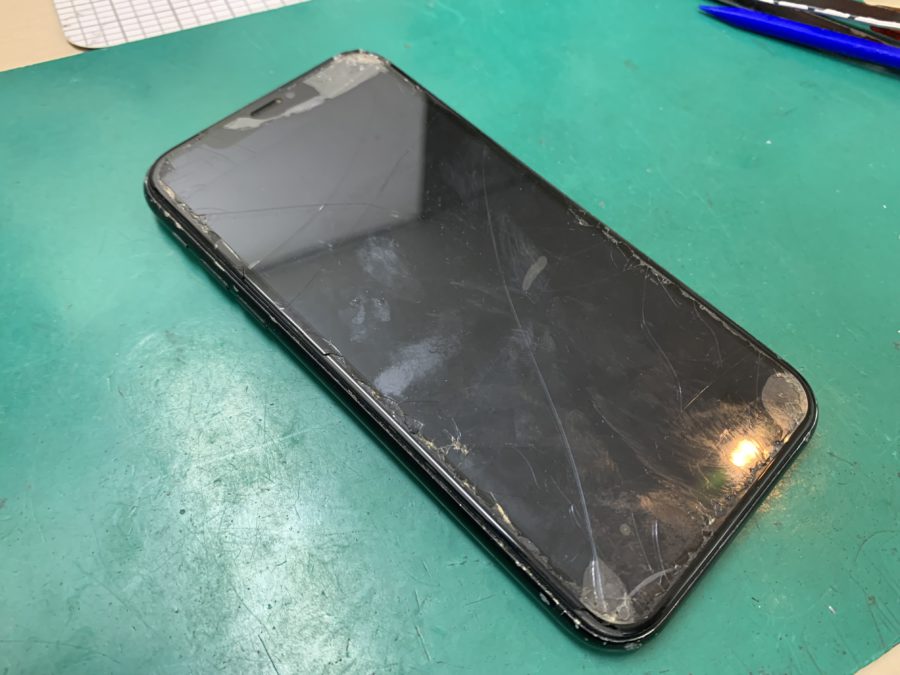 iPhoneXR 画面割れ修理のご案内♪