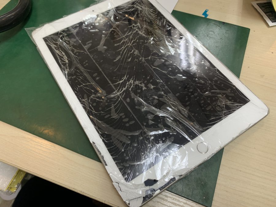 iPad7 画面割れ修理しました！