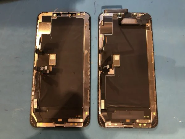 iPhoneXSMax（アイフォン）の液晶画面が真っ暗に。。。そんな状態でもスマホ修理工房渋谷店なら直せちゃいます！