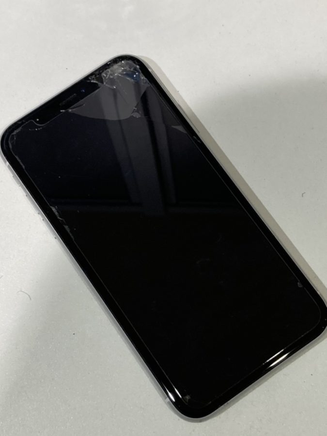 画面割れのiPhoneXR(アイフォンテンアール)の修理を承りました！【スマホ修理工房仙台PARCO2店】