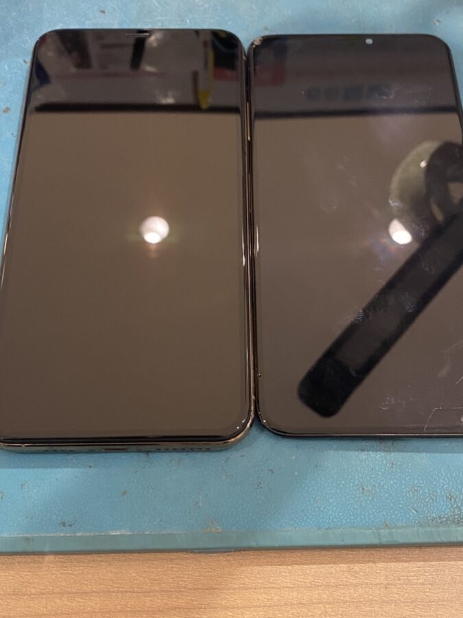 割れが気になってしまうiPhoneXSMax（アイフォンテンエスマックス）の修理を行いました!