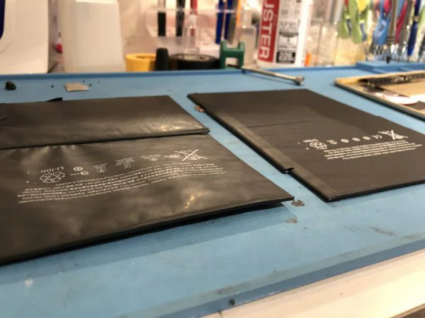 バッテリー膨張してしまったiPadAir2は、すぐにスマホ修理工房で交換！