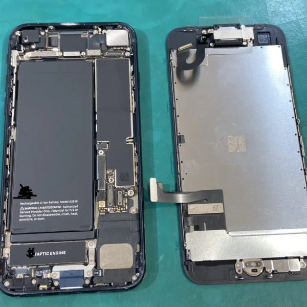 こんな画面も元通り？！　iPhoneSE3（アイフォンエスイースリー）　画面交換【スマホ修理工房ココリア多摩センター店】