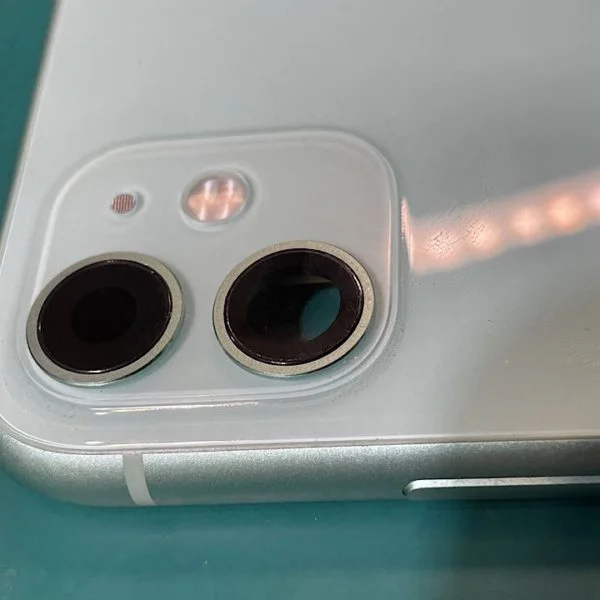 こんな場所も交換出来ちゃいます！！部分修理も当店にお任せ！　iPhone11（アイフォンイレブン）　カメラ交換