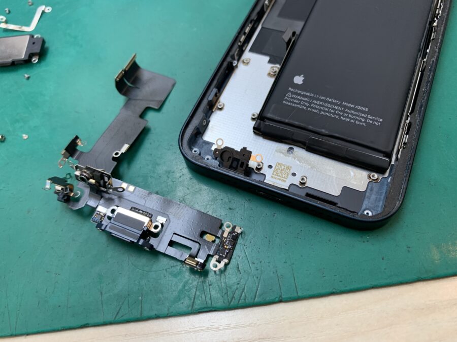 iphone13の充電口交換修理のご相談をいただきました！