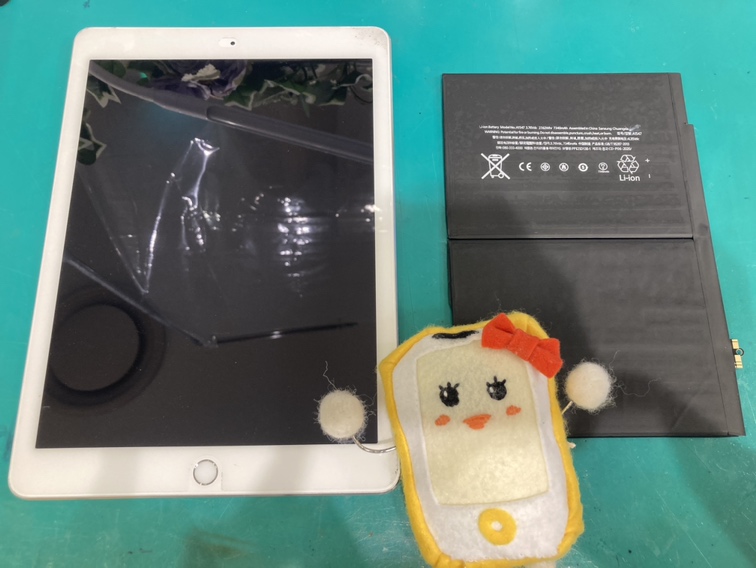 iPad Air2(アイパッドエアー2)のバッテリー交換ならスマホ修理工房新宿ペペ店へどうぞ✨