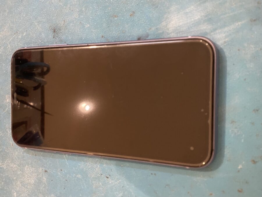 石巻市よりお持ち込みのiPhone11（アイフォン）画面交換修理を行いました!【スマホ修理工房仙台PARCO2店】