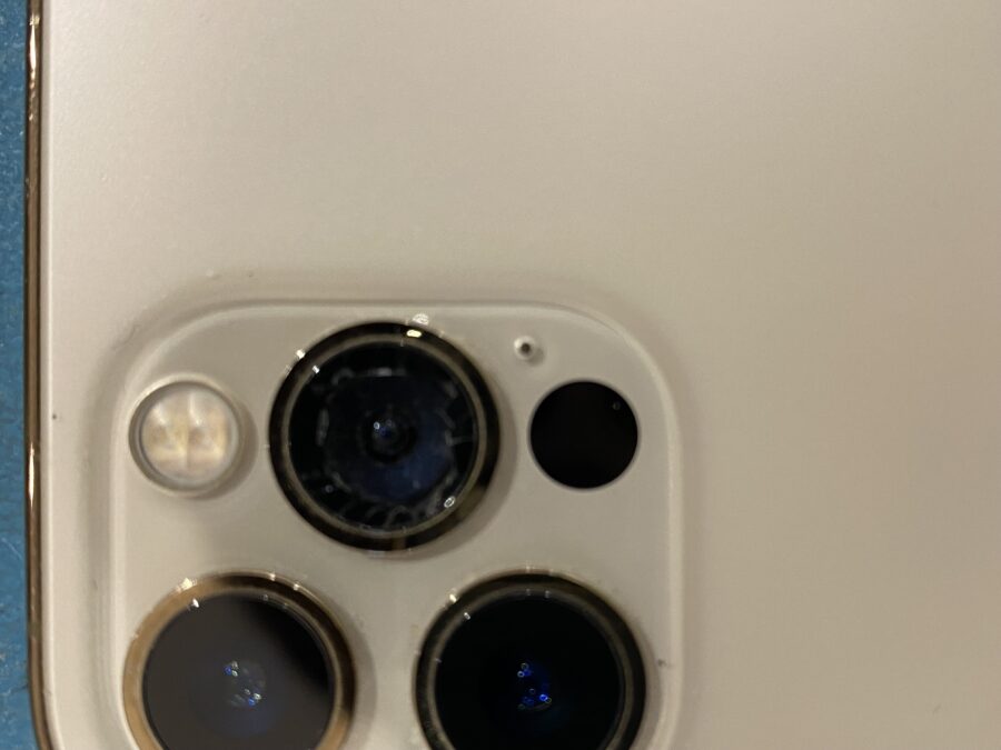iPhone12Pro(アイフォン)相談の多いカメラガラスの修理を行いました!【スマホ修理工房仙台パルコ2店】