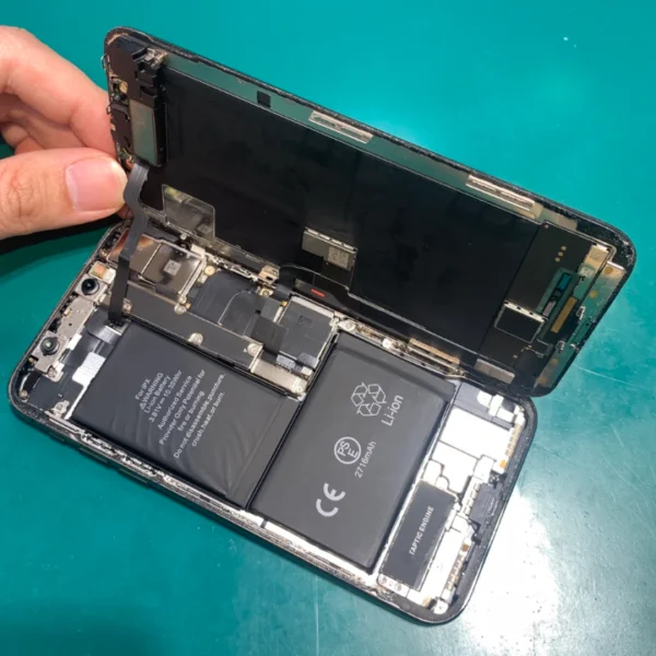 水没端末の復旧は当店にお任せください！iPhoneX（アイフォン）水没復旧作業【スマホ修理工房ココリア多摩センター店】