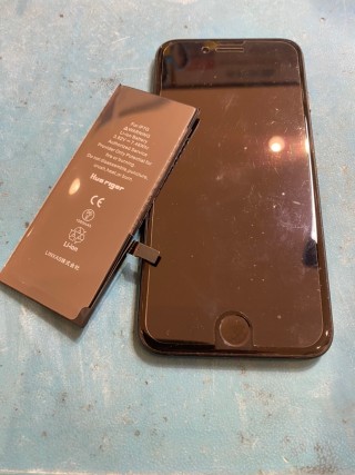 充電の持ちが極端に早いiPhone7（アイフォン）のバッテリー交換を行いました!【スマホ修理工房仙台PARCO2店】