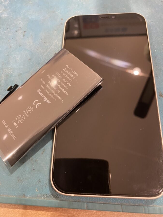 山形県からお越しのお客様よりiPhone12（アイフォン）のバッテリー交換を承りました