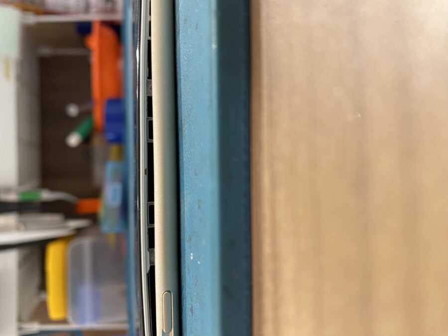 バッテリーが膨らんでしまったiPhone6plus(アイフォンシックスプラス)お持ち込み頂きました!