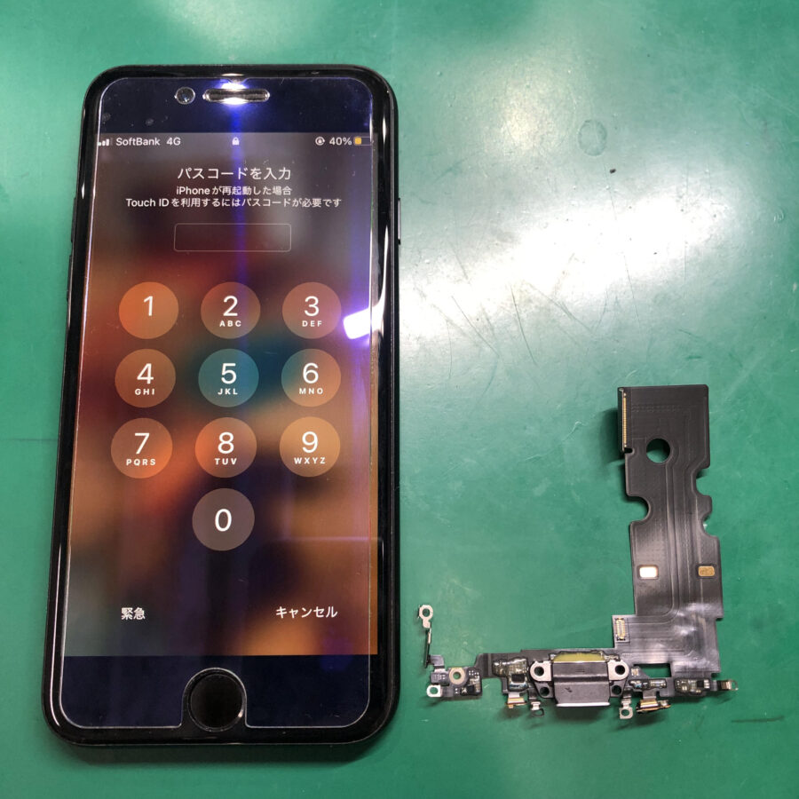 充電ができなくったiPhone8の充電コネクタ交換！最短即日・データそのままで修理対応可能です【スマホ修理工房池袋P’パルコ店】