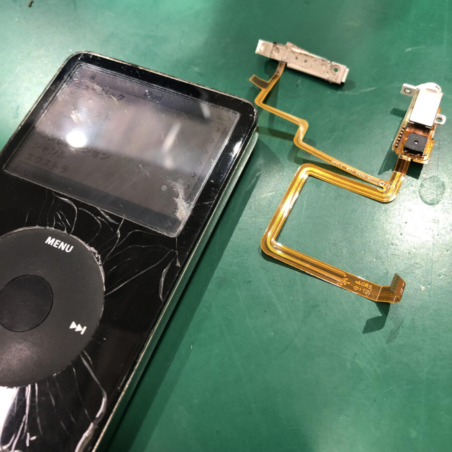 iPod classic（アイポッドクラシック）のイヤホンジャック交換！【スマホ修理工房池袋P‘パルコ店】へ！