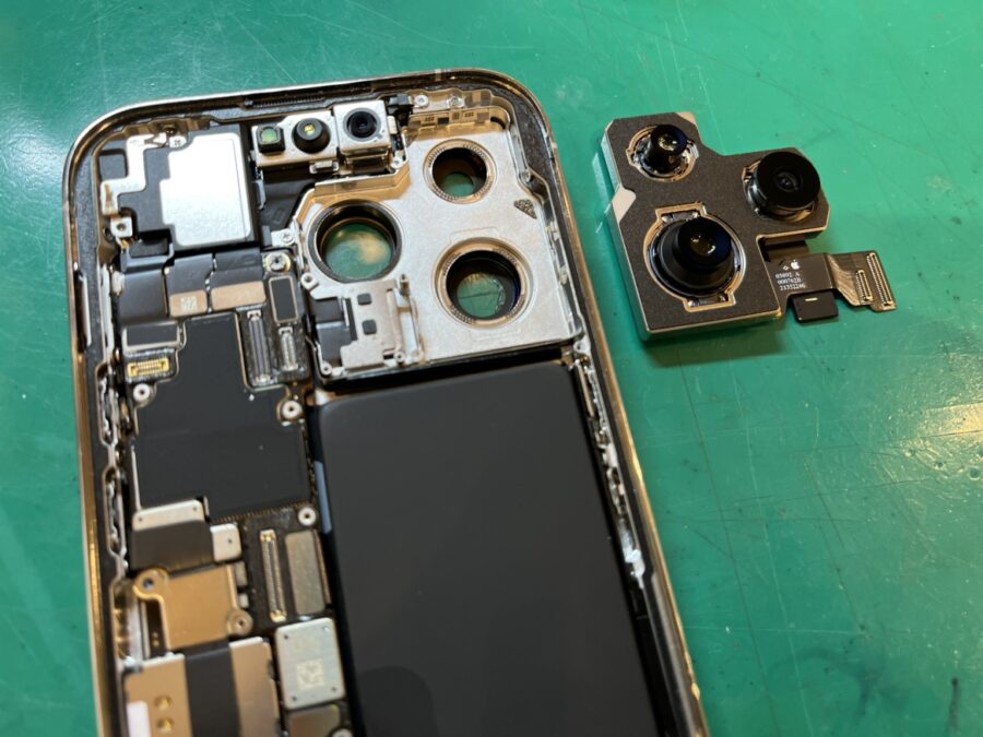 アウトカメラから異常なモーターの音が！？iPhone13ProMax（アイフォン）のカメラ修理ならスマホ修理工房渋谷店へ！